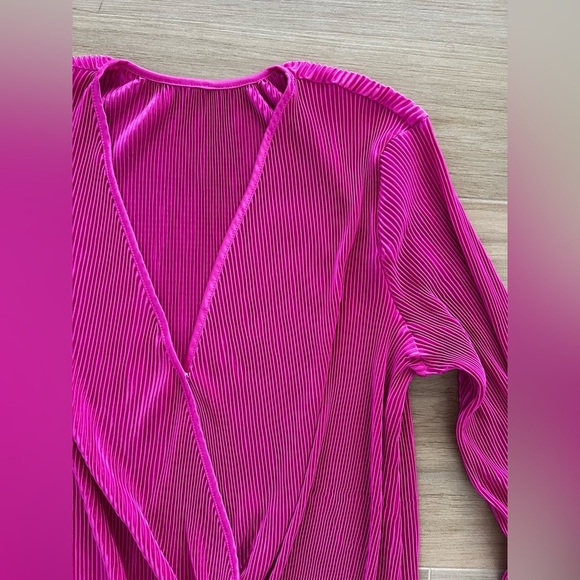 Cupshe Magenta Long Sleeve Peasant Blouse Women’s XS S V Neck Surplice Wrap Top - Picture 7 of 8